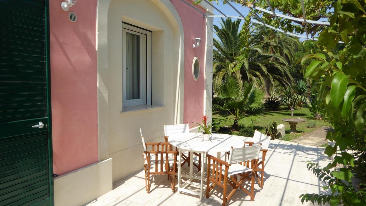 Villa Sirgole Rosa With Pool, Galatina Cutrofiano Exterior foto